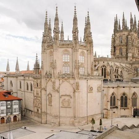 La Catedral Vut - 4 Con Wifi En El Centro De